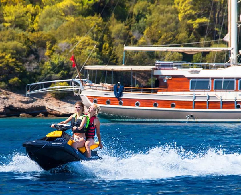 DOUBLE EAGLE Jet ski