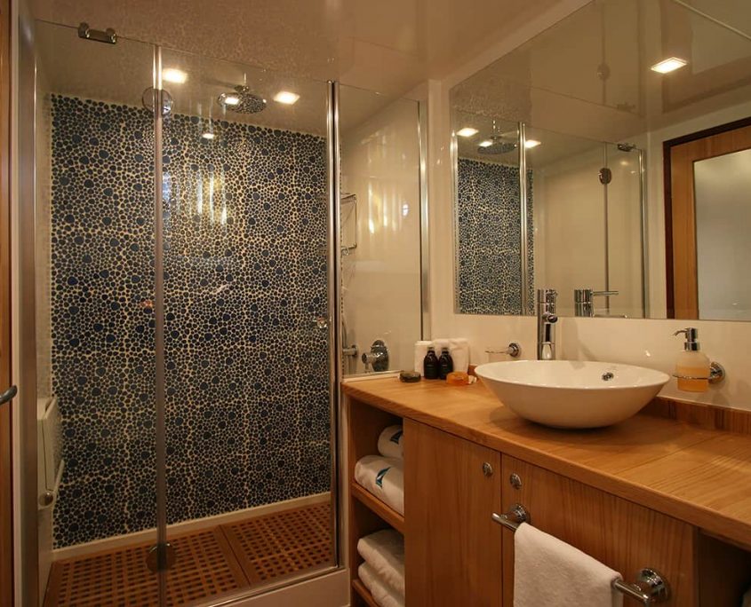 GETAWAY Bathroom