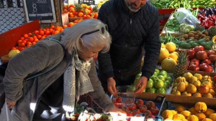 Hand picked organic food