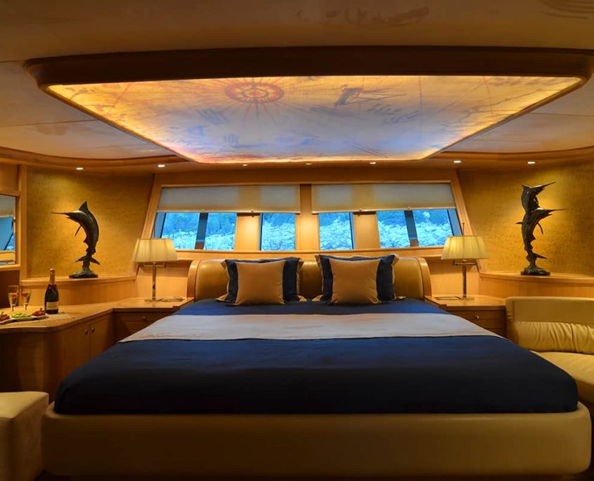 BLUE HEAVEN Aft Master cabin