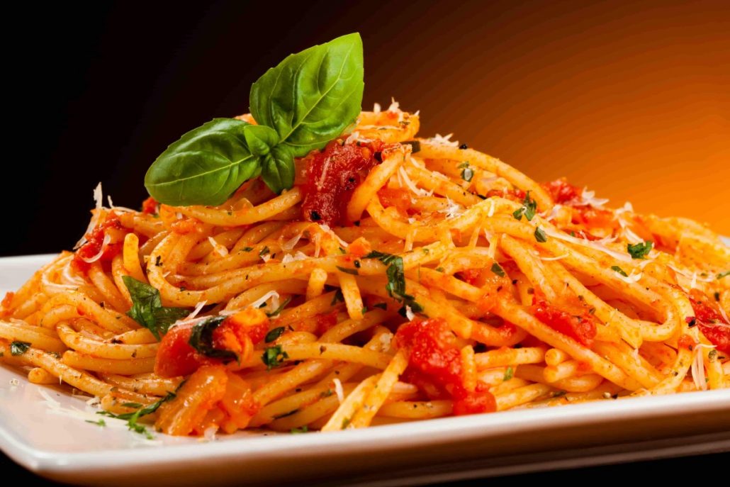 Pasta-with-tomato-sauce-and-parmesan-min