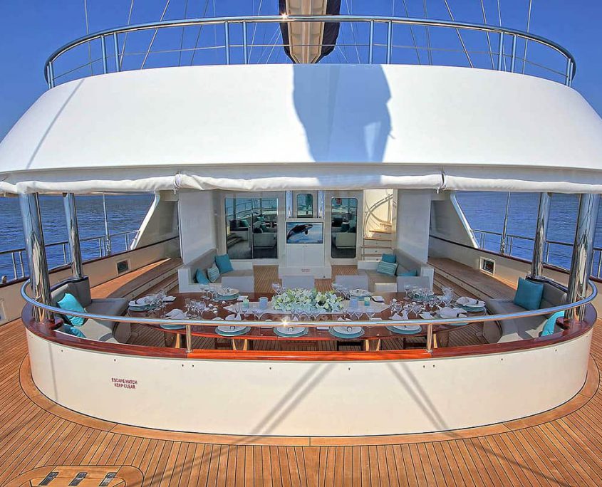 MEIRA Aft deck