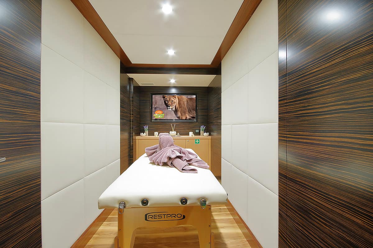 MEIRA Massage room