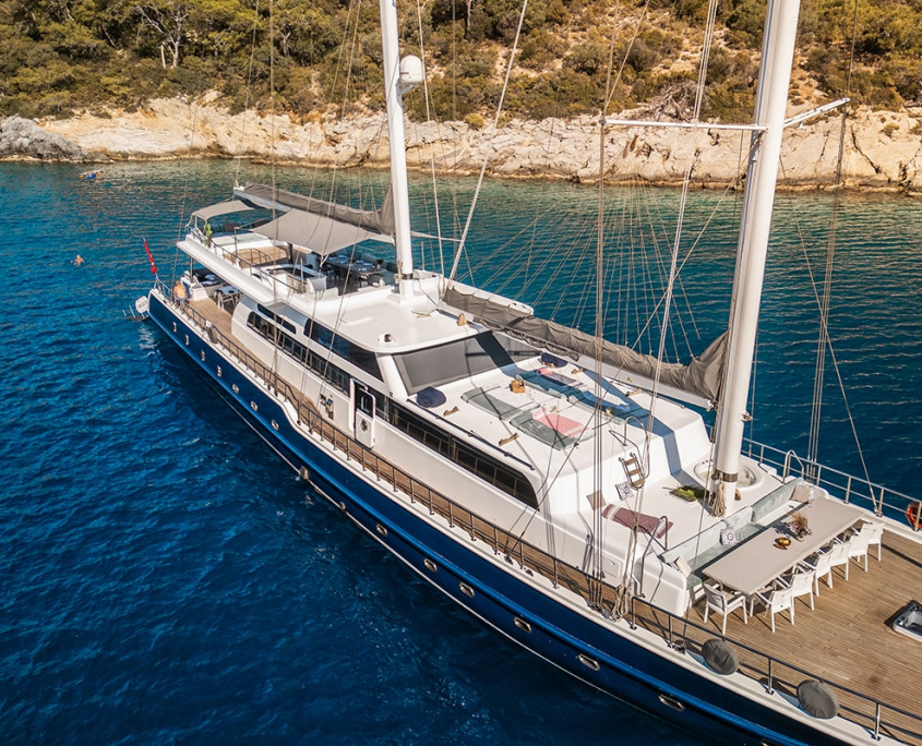 ESMA SULTAN Anchored