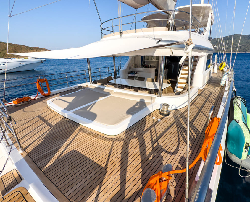 ANGELO 3 Aft deck
